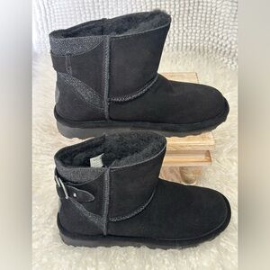 BearPaw Black Shearling Boots